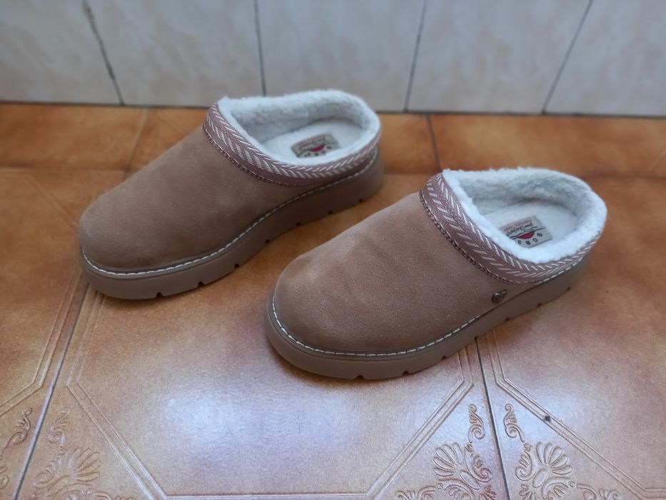 Slipper Bob's Skechers