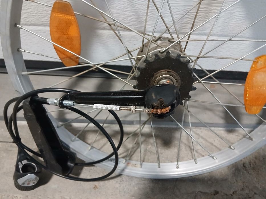 Roda 20"  Cubo Sturmey 3 velocidades