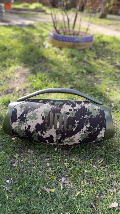 Портативна колонка JBL Boombox 3