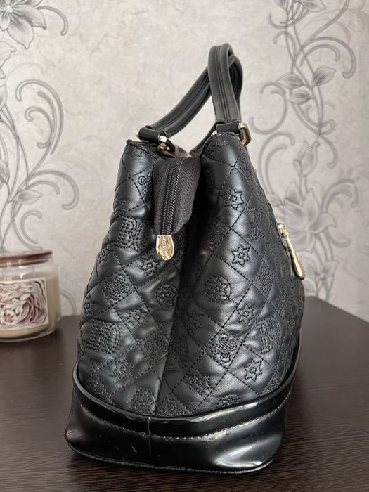 Сумка класична чорна