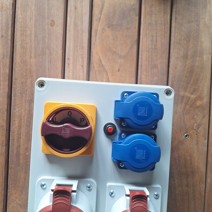 Rozdzielnia R-BOX 240 IP44