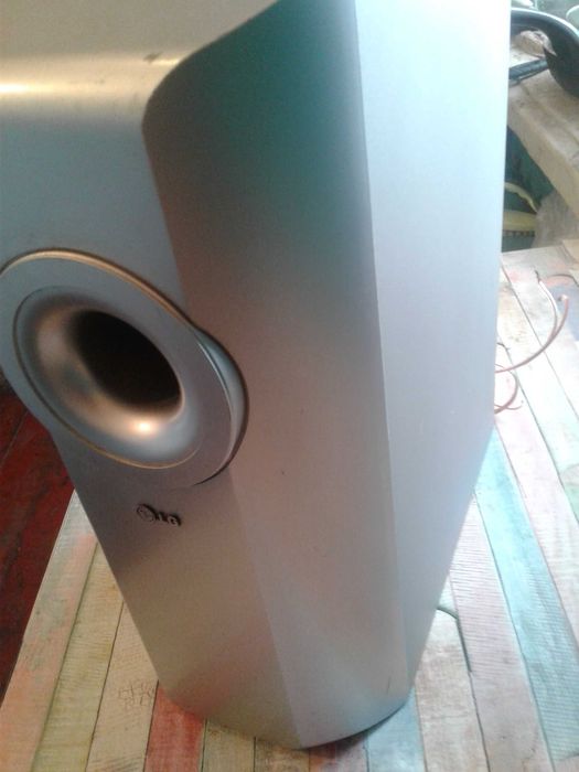 LG Пасивный Сабвуфер LHS-25SCW 8 Om 140 W