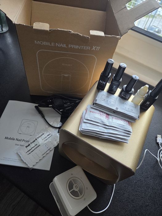 Mobilna drukarka do paznokci 3D marki O2NAILS (model X11)