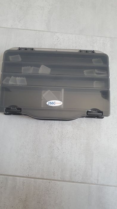 Podwójne pudełko wędkarskie