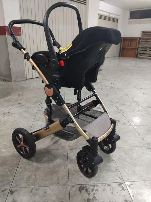 Carrinho de bebé