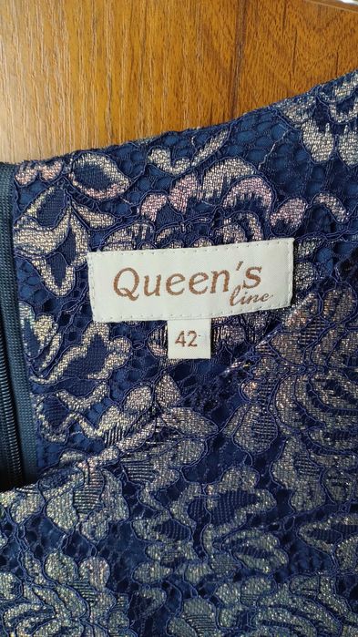 Sukienka Quenns 42