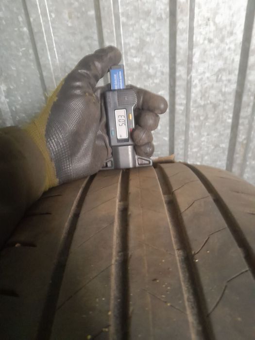 Шини Bridgestone Alenza 001 225/65 R17 102H Б/У 5 мм