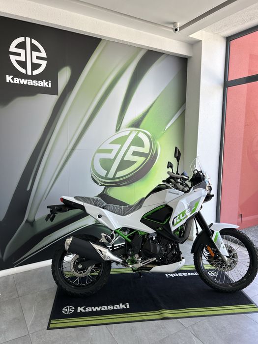 A Nova Kawasaki KLE 500 SE Chegou! Garanta o Lançamento do Ano com TAXA ZERO!