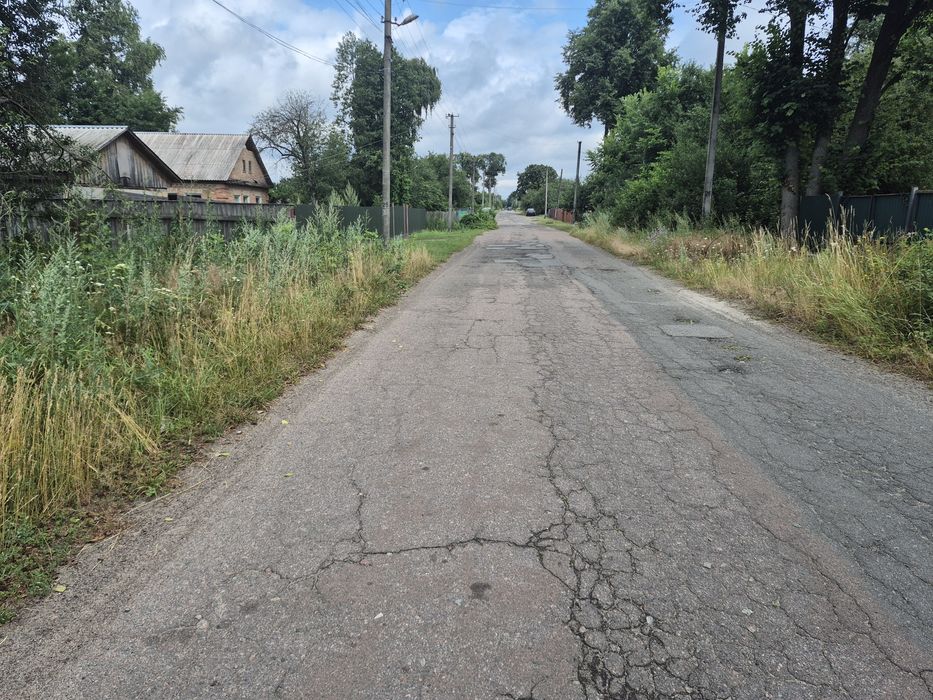 Продою земельну ділянку 11 соток