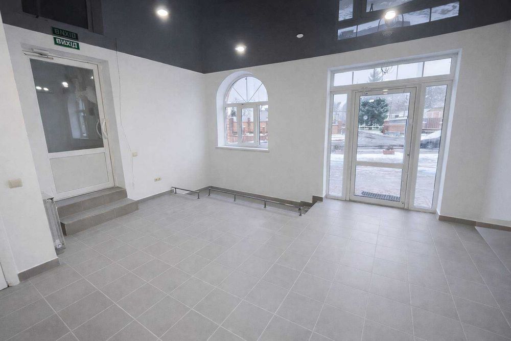 Власник! Здам в оренду Фасадне приміщення. Світло є постійно! Обухів