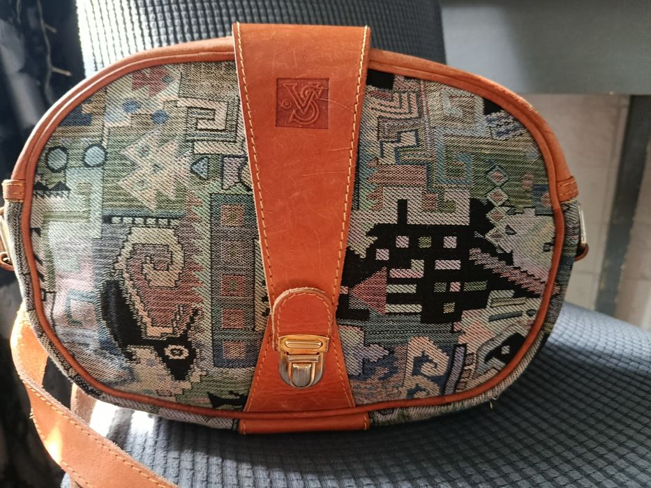 Шкіряна сумка victoria's secret