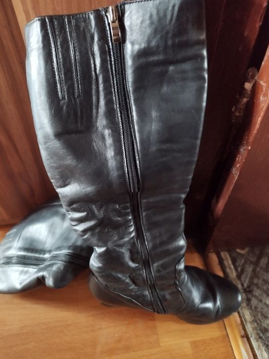 Жіноче зимове взуття