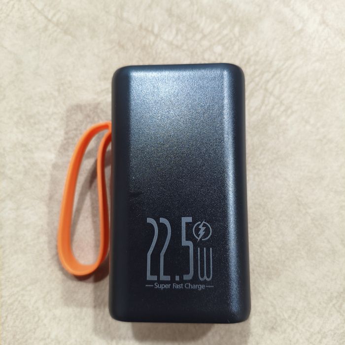 Продам повер банк