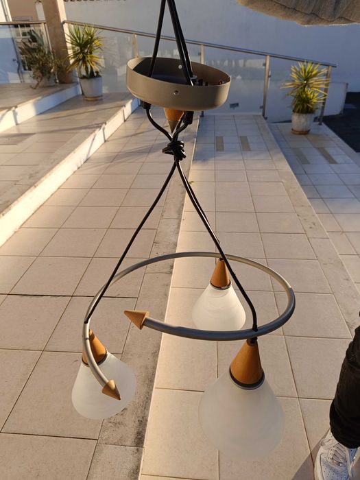 Candeeiro sala com três pontos de luz