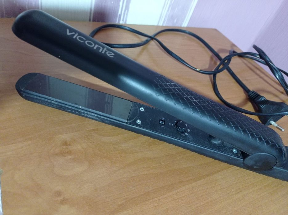 Выпрямитель для волос VICONTE. Щипцы. Плойка.