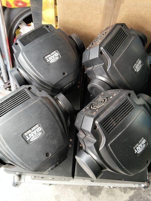 4 Moving head ShowTec