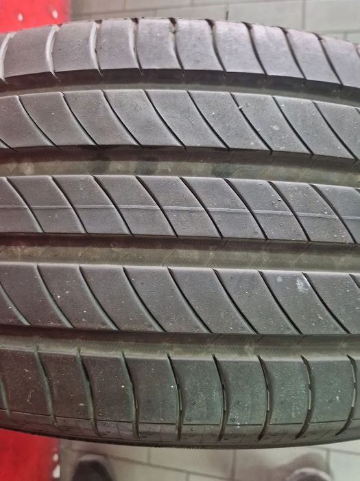 1 PNEU 225/55/18 MICHELIN PRIMACY 4 102 V COM MAIS DE 95% PISO