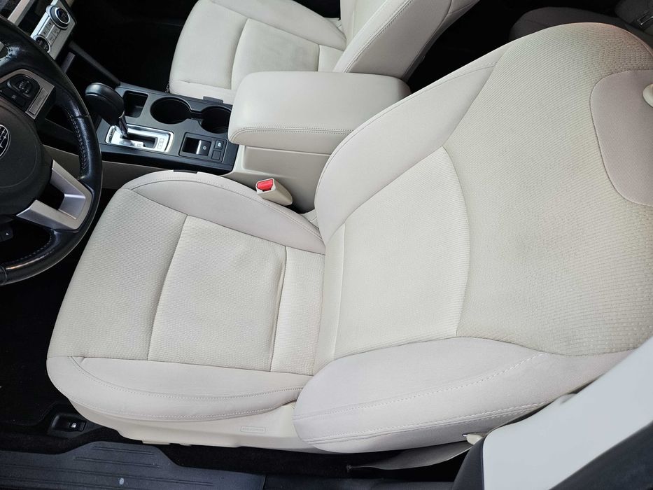 Subaru Legacy 2.5 бензин, АКПП полный привод.