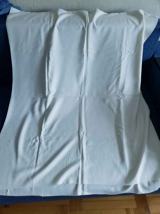 Отрез канвы 50-х годов СССР 2,4 на 1,05 
Цена за отрез.