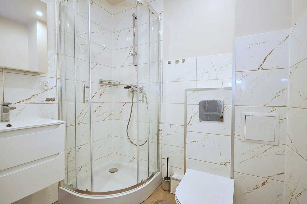 2-pokojowe + kuchnia 53,3 m2 w centrum, słoneczne!