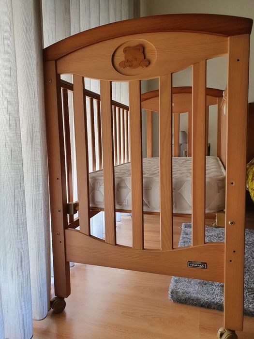 Cama de grades para criança