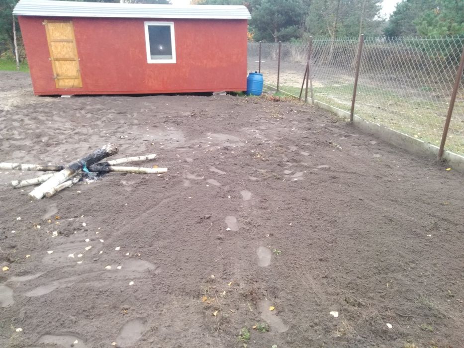 Barak na budowe odrestaurowany