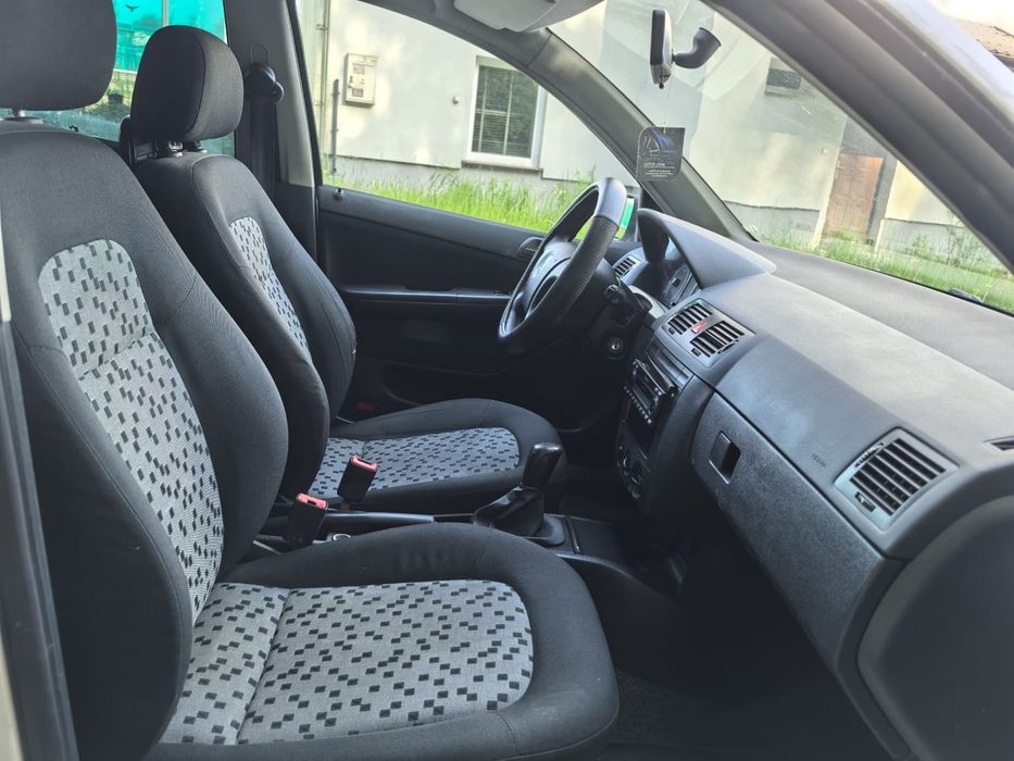 Skoda Fabia_2007_Benzynka_Klima_Czujniki Cofania_OC NA ROK!