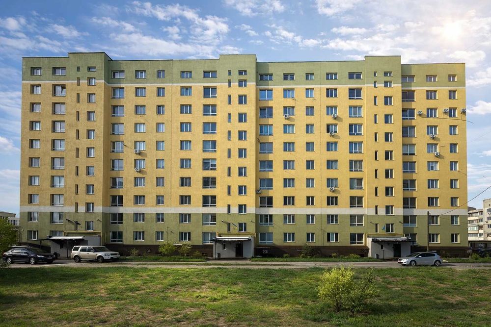 4-кім.,квартира у новобудові, 121 м², на Роксоляни, в зданому будинку.