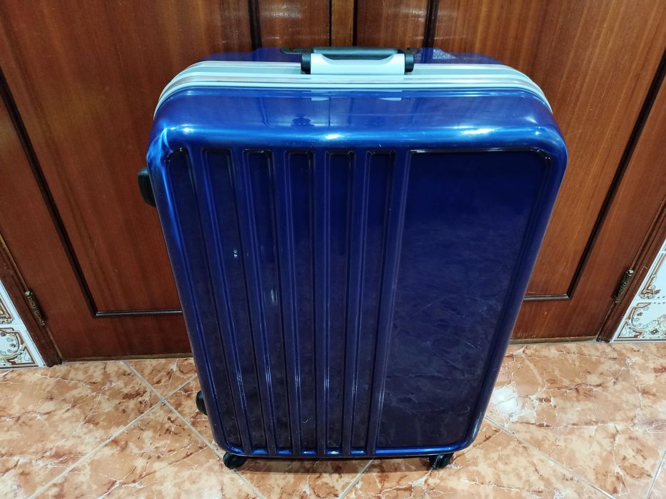 Mala malas de porão mais de 23 kg viagem casa quarto apartamento vivenda carro cozinha.