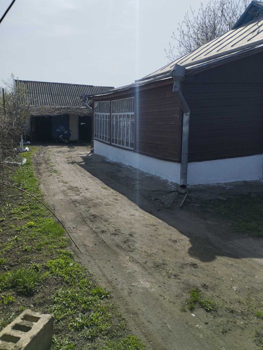 Продається будинок у смт.Сахновщина-5 хвилин до центру!