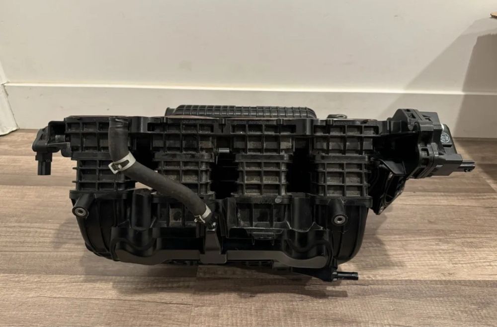 Впускний колектор Nissan rogue T33 2021-2023