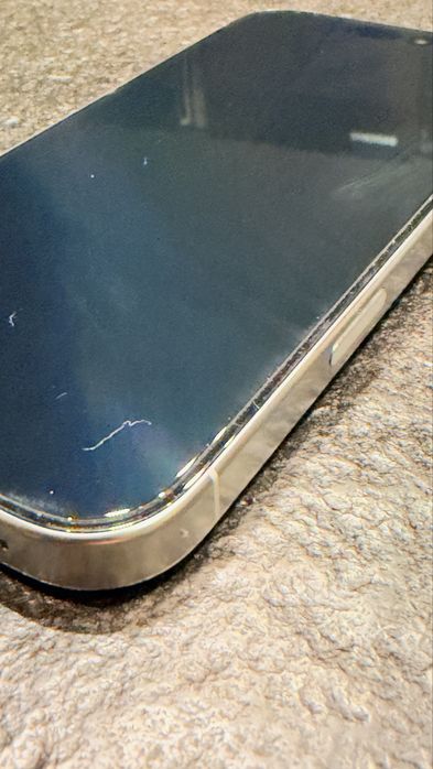 Iphone 16 pro 256mb - jak nowy