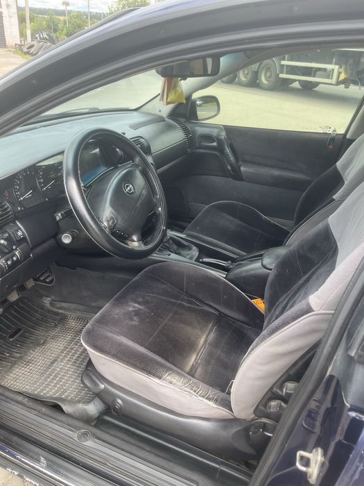 Opel Omega 2.0 16v