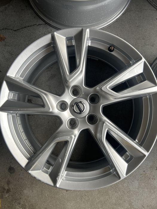 Felgi volvo 18’ oryginał