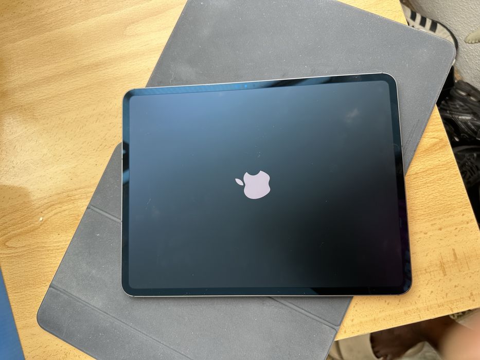 Compre Aqui Seu Artigo totalmente seguros e Semi novos e novos selados   Macbook Pro  Ano 2023 /14Polegadas - MacbookPro Ano 2026 14polegadas selado
