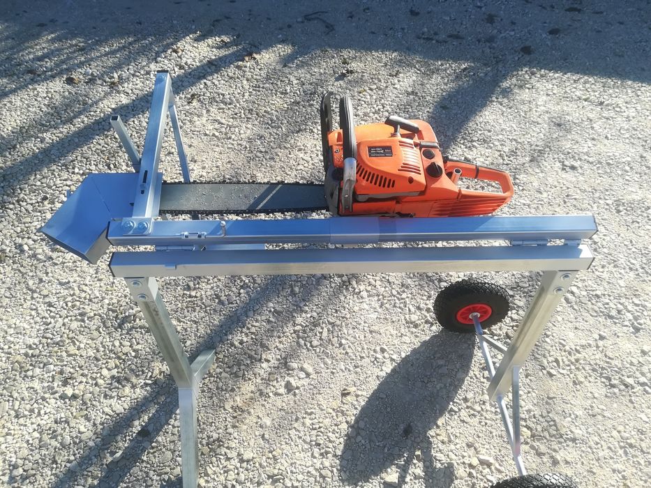 Cavaletes universais para motosserra