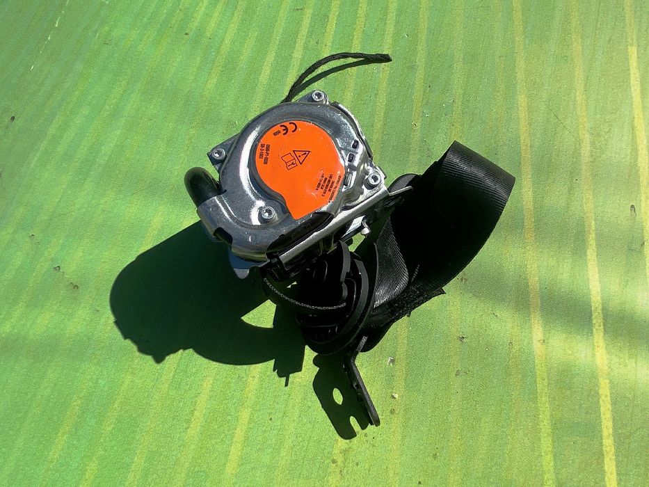 Ремень безпеки Туарег ЦР лівий ремінь Touareg CR таурег левый