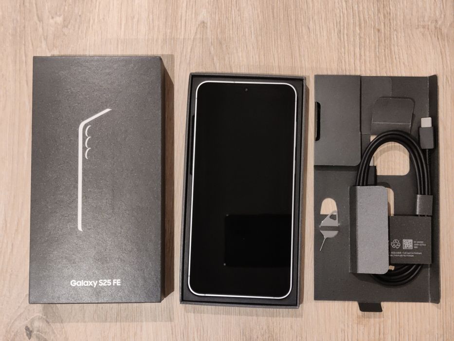 Samsung Galaxy S25 FE Nowy Gwarancja