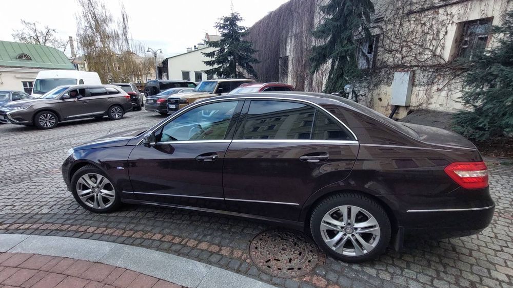 Mercedes-Benz E350