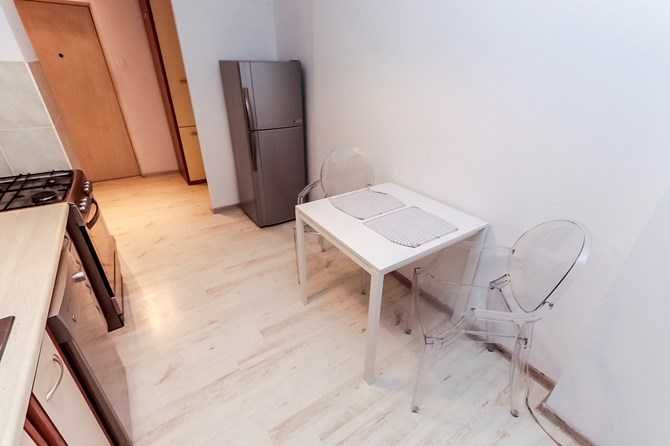 Przestronne, w pełni rozkładowe 2 pokoje z balkonem - Gutta 1, blisko SGGW. BRAK PROWIZJI