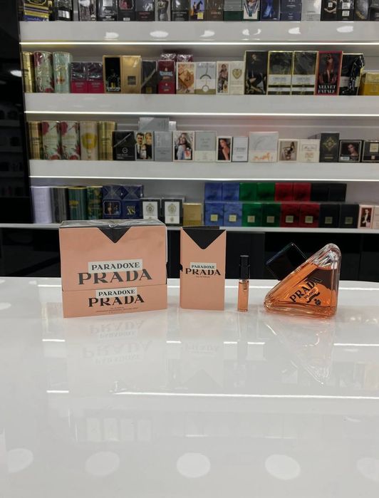 Парфюм Prada Paradoxe Intense