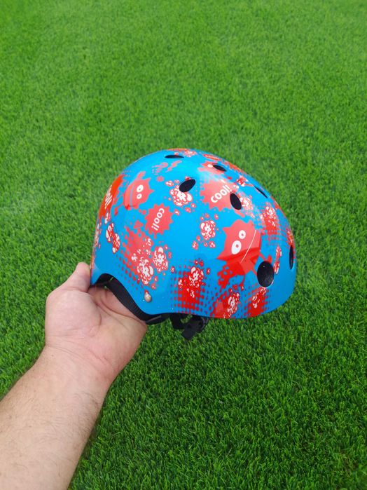 Capacete desportivo para criança