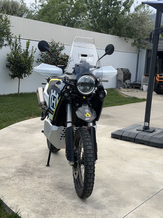 Husqvarna 901 Expedition 2024