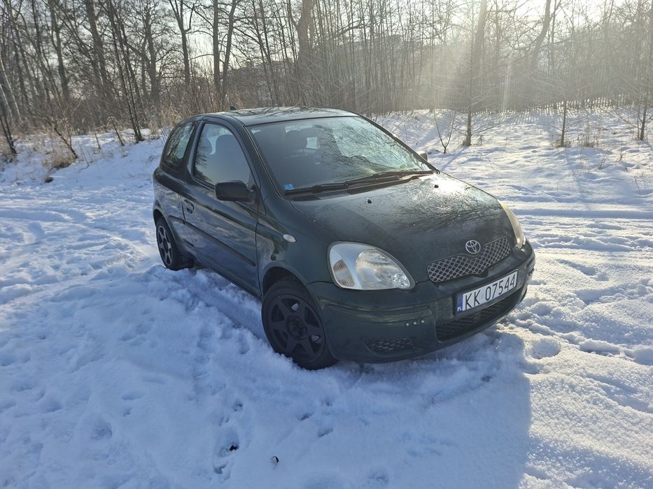Toyota yaris 1.3, 2004r