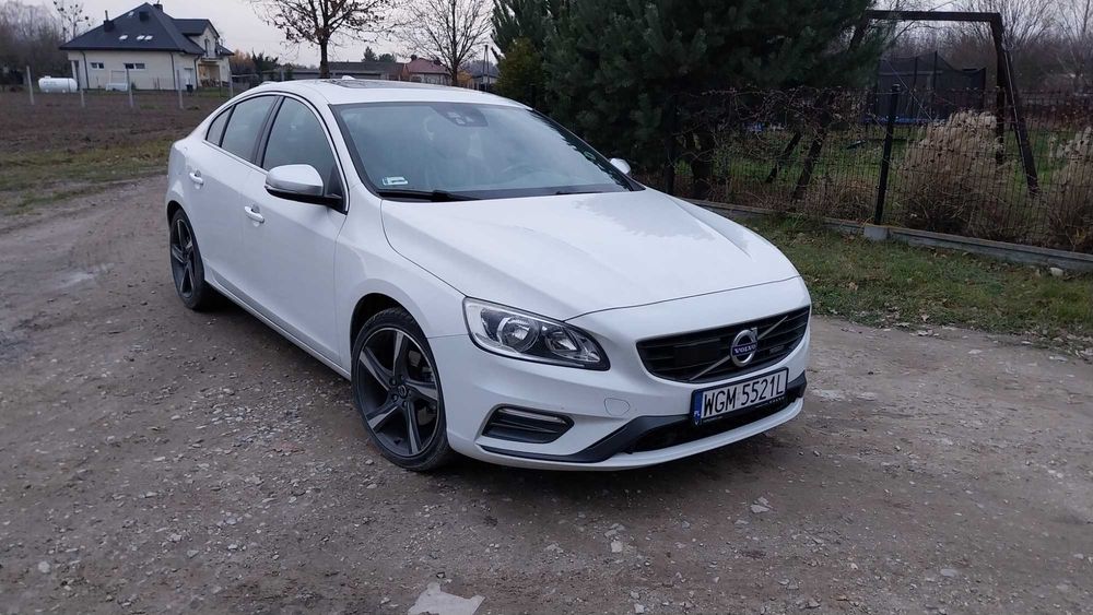 VOLVO S60 D4 R-Design