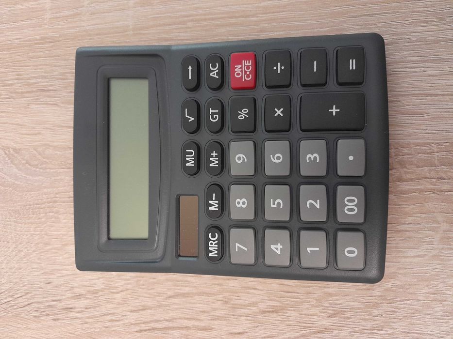 Nowy_Kalkulator - prosty_Do szkoły i biznesu_Czarny_Office Essentials