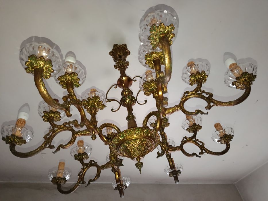 Lustre de teto antigo  bronze