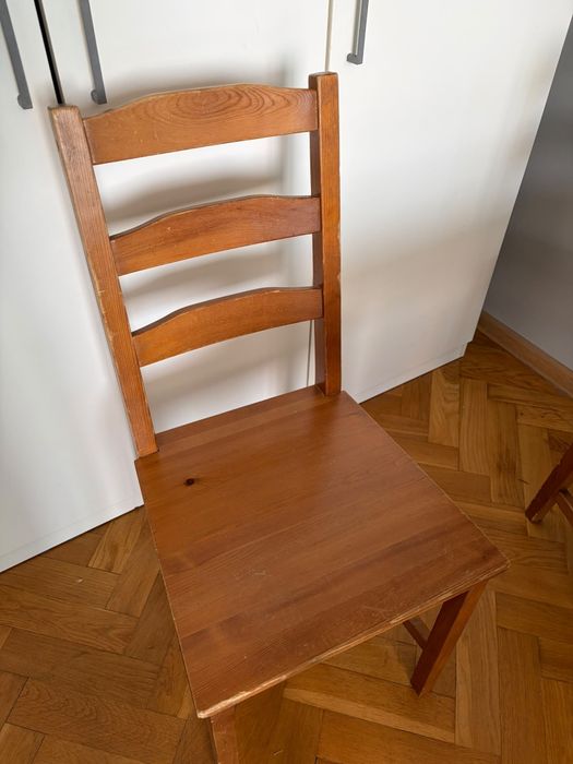 Stół i 4 krzesła