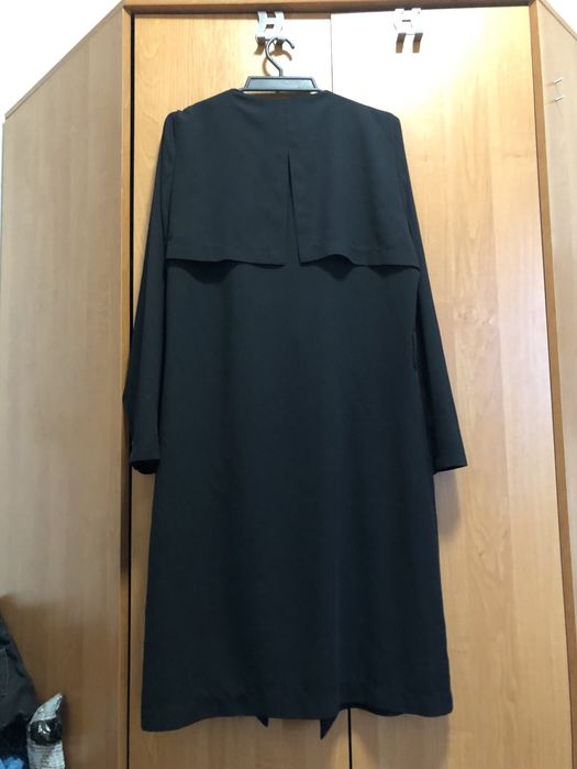 Długi cienki płaszcz kardigan