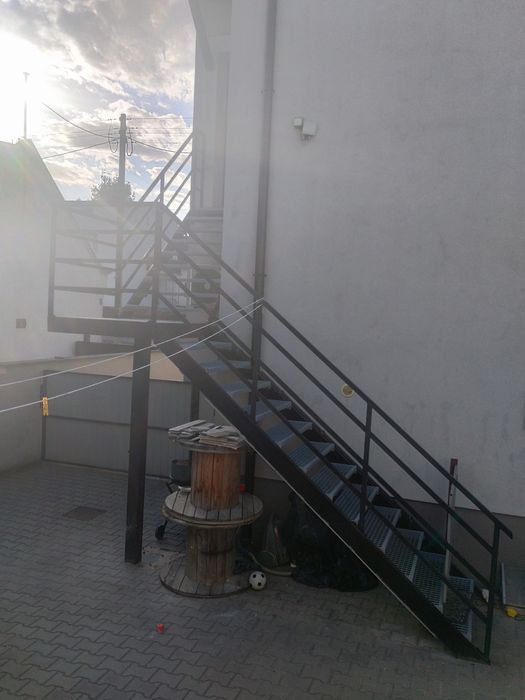 Sprzedam schody zewnetrzne